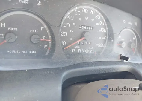 2000 Ford Crown Victoria Lx from USA, damaged, VIN 2FAFP74W5YX147141